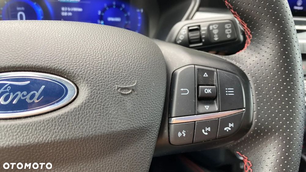 Ford Kuga - 18