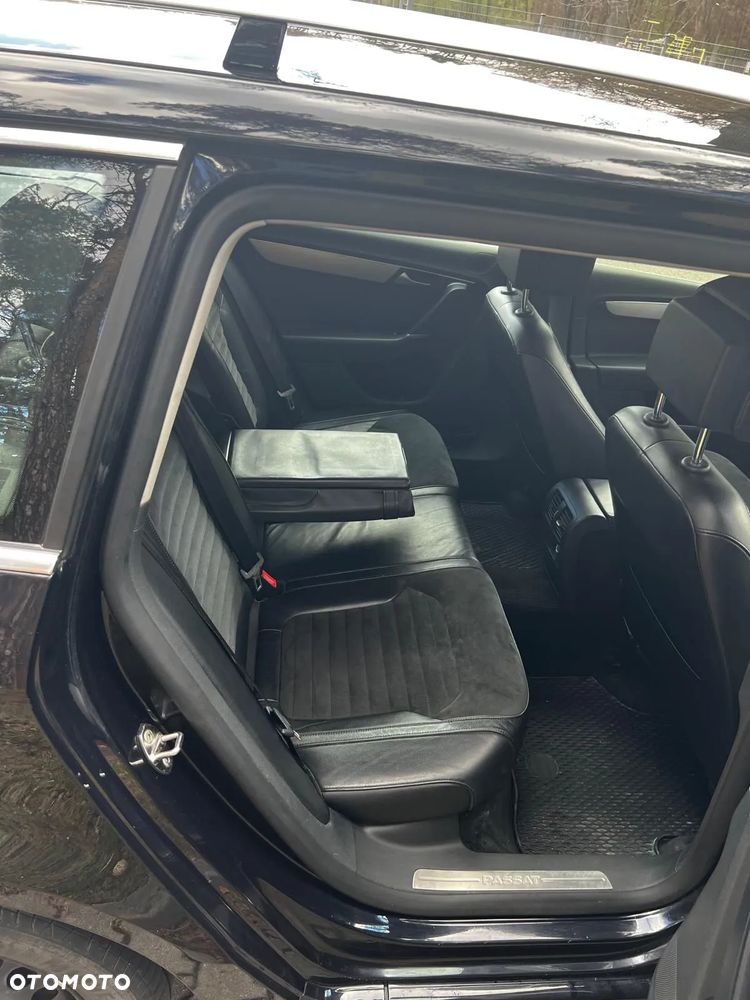 Volkswagen Passat Variant 2.0 TDI DSG BlueMotion Technology Highline - 14