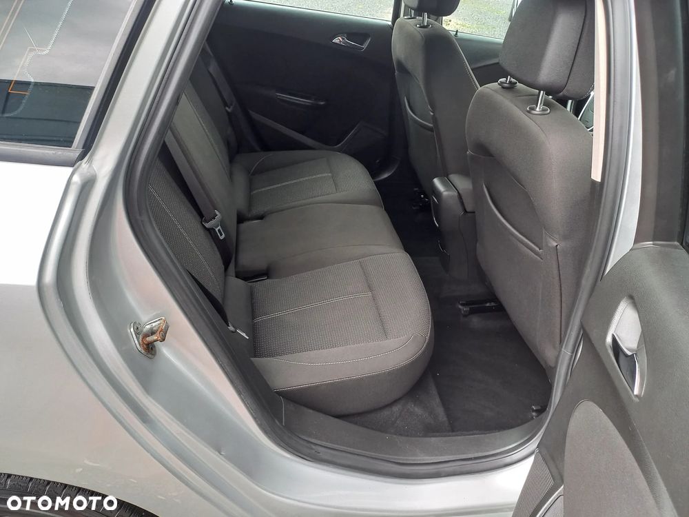 Opel Astra IV 1.7 CDTI Sport - 14