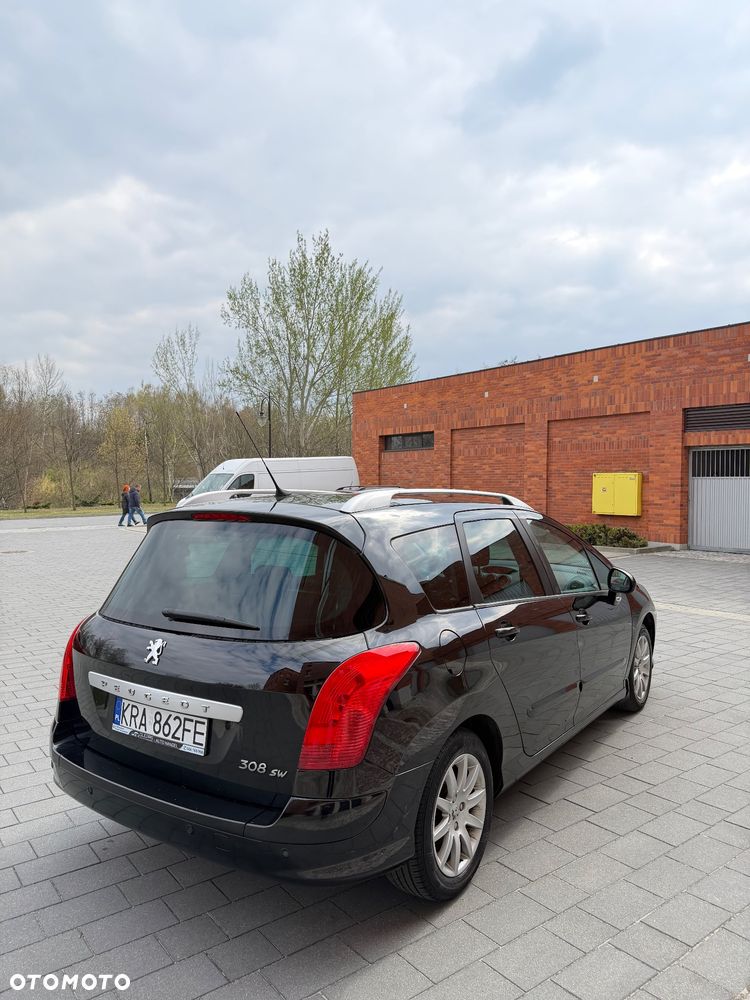 Peugeot 308 1.6 Trendy Navtech - 19