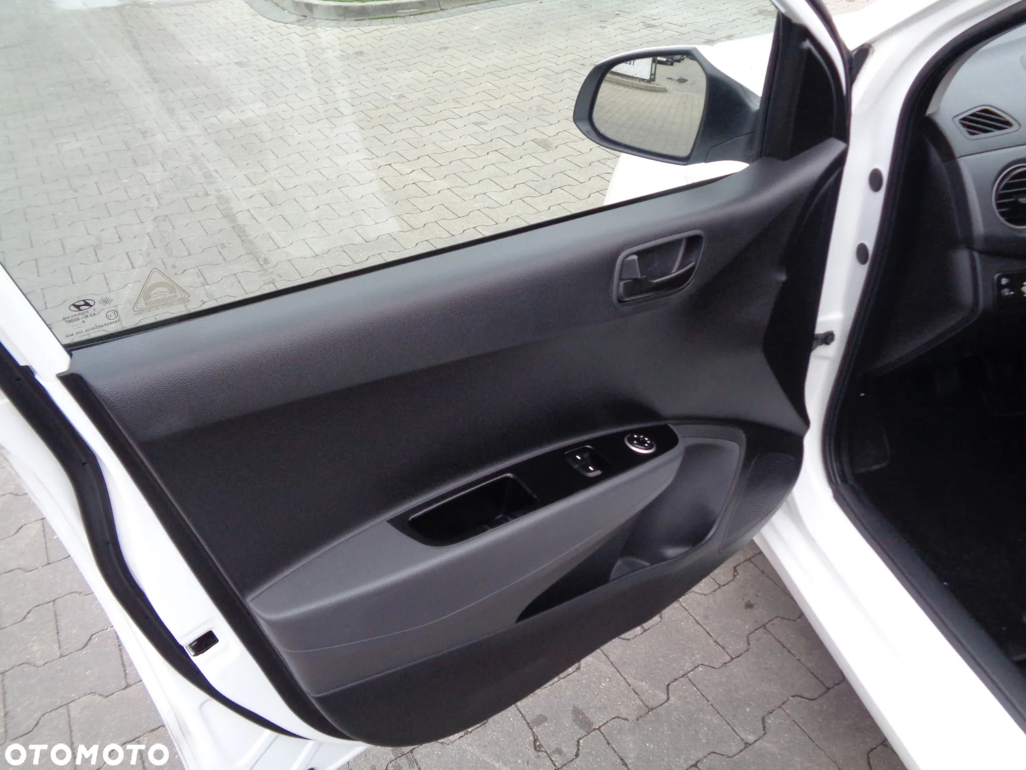 Hyundai i10 1.0 Premium - 10