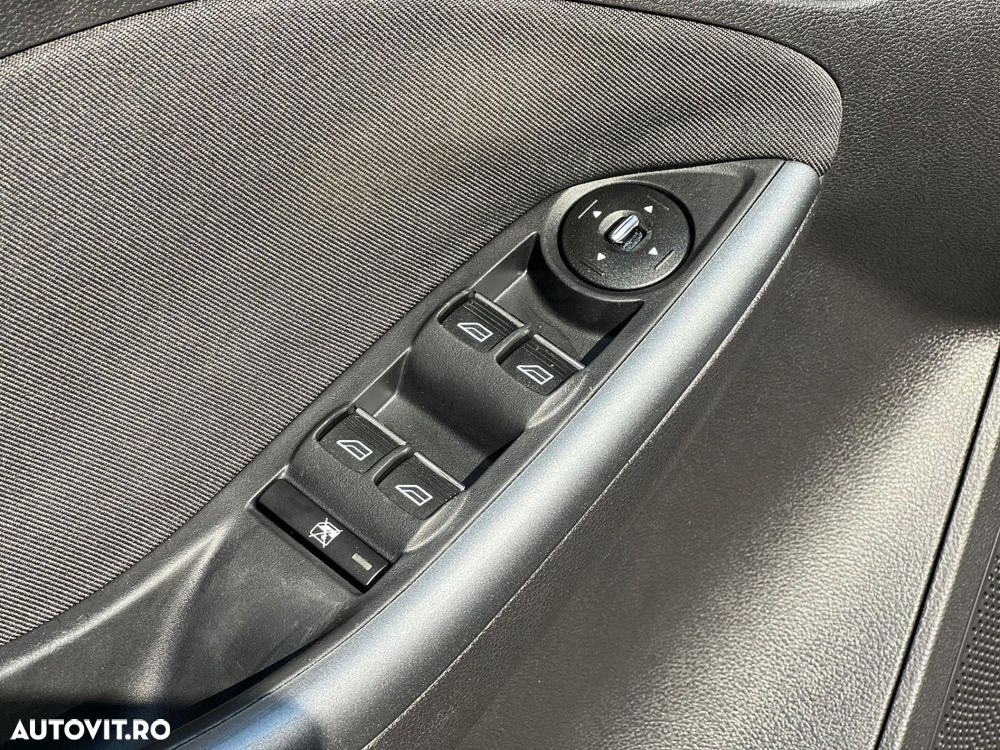 Ford Focus 1.6 EcoBoost Start Stop Titanium - 9