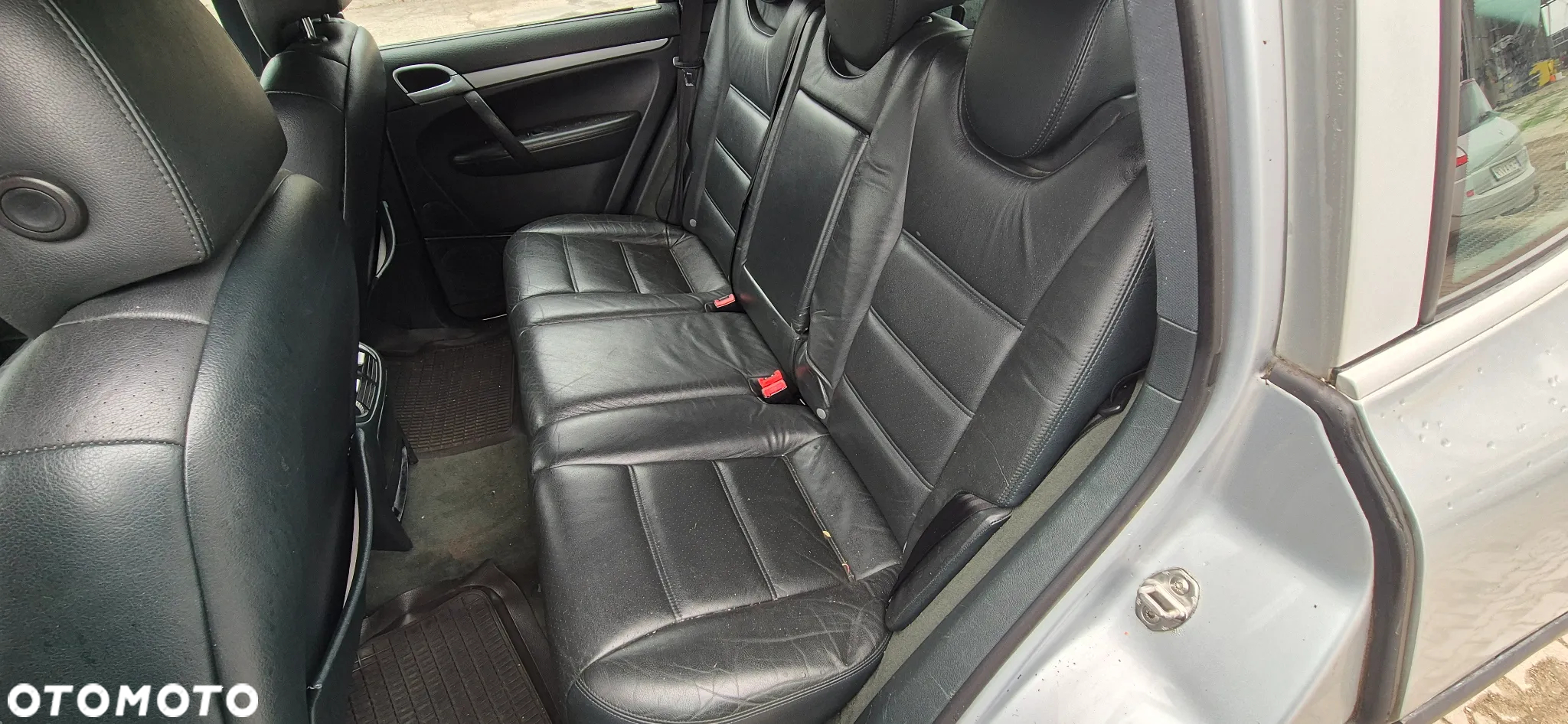 Porsche Cayenne - 24
