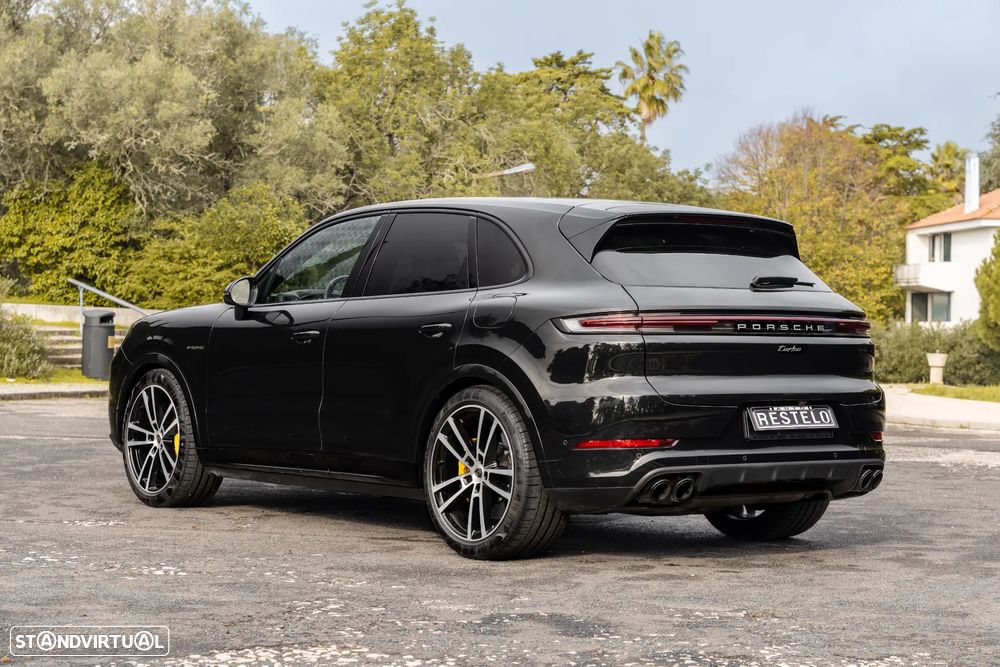 Porsche Cayenne Turbo E-Hybrid Tiptronic S - 4