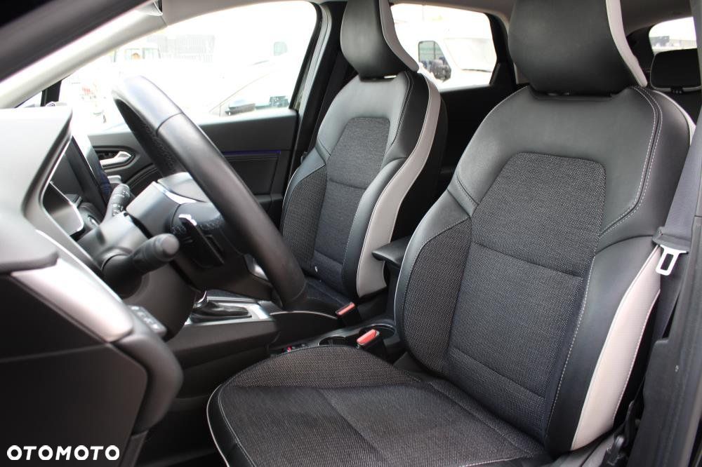 Renault Captur - 32