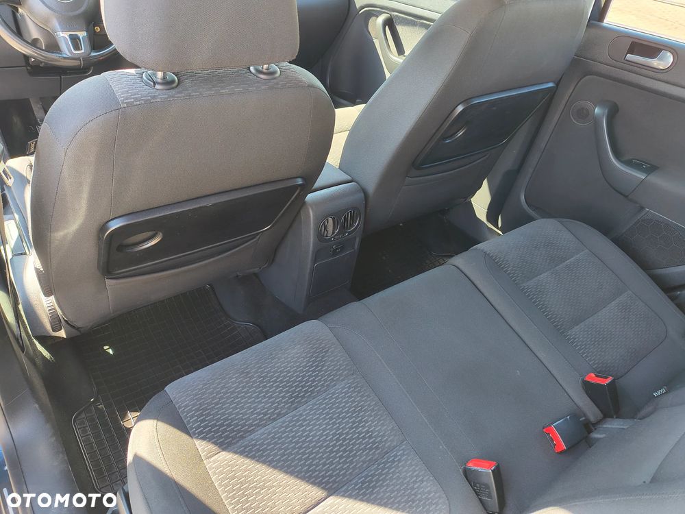 Volkswagen Golf Plus 2.0 TDI DPF Comfortline - 24