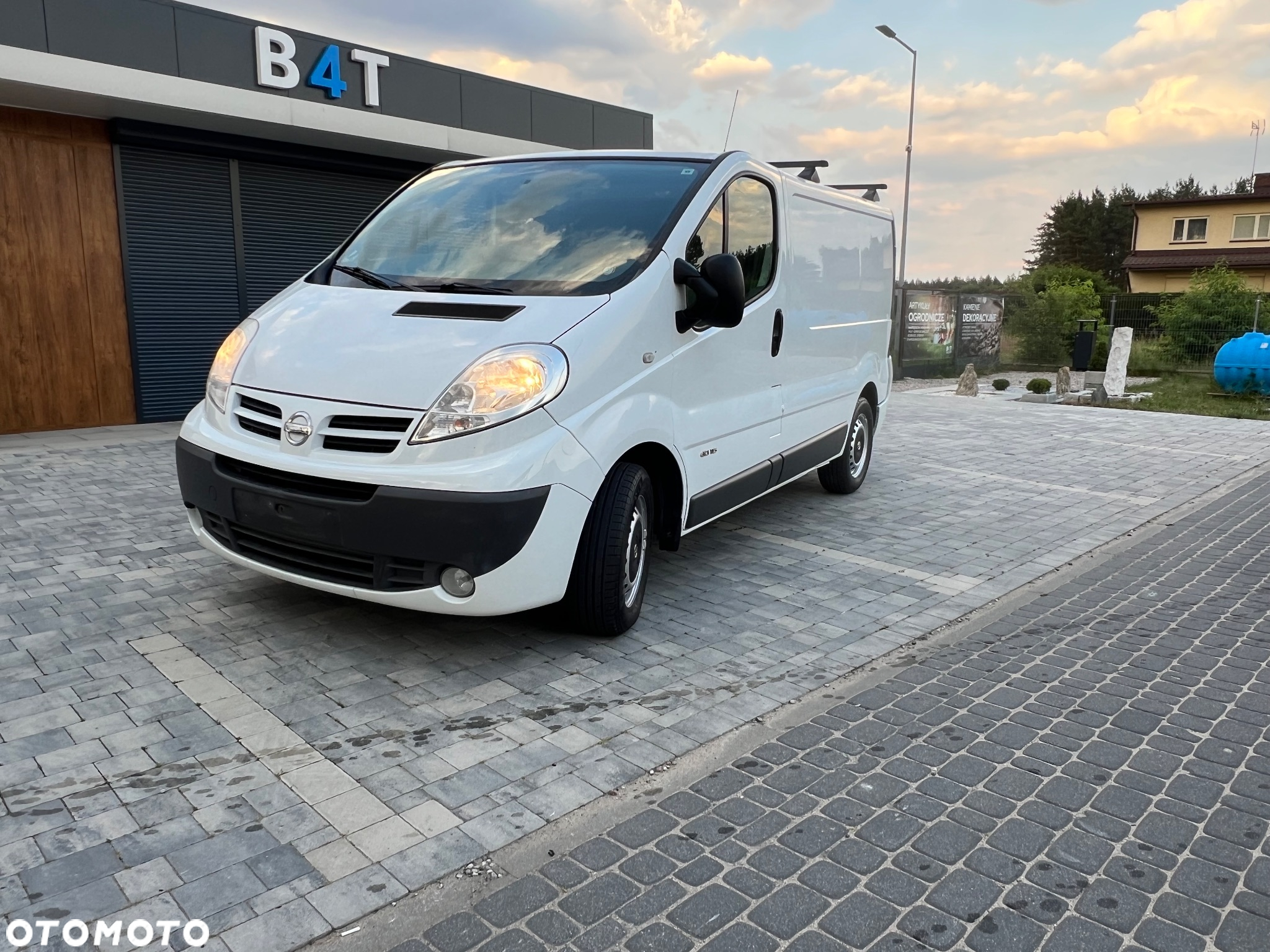 Nissan Primaster - 4