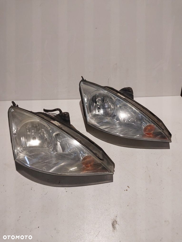 Prawa przednia lampa ford focus mk1 lift przód reflektor prawy lift
