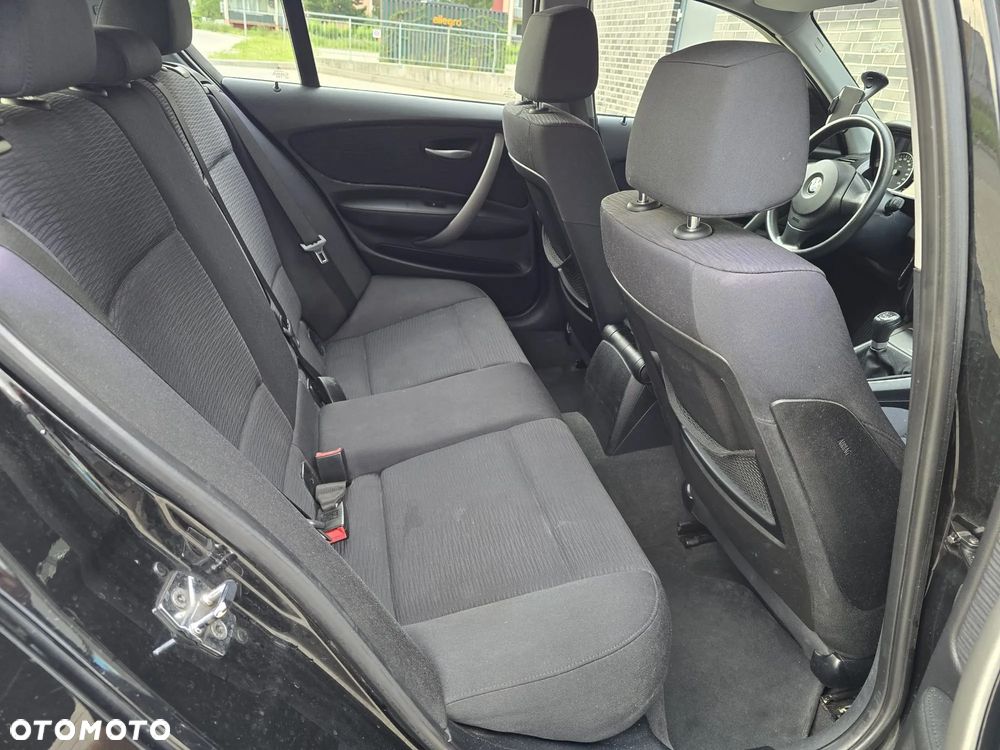 BMW Seria 1 - 23