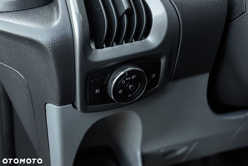 Ford Transit Custom - 13