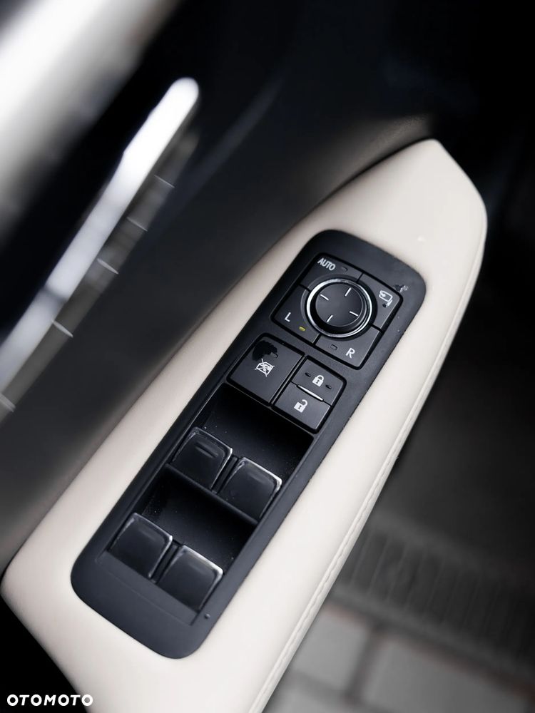 Lexus RX 450h Business Edition - 11