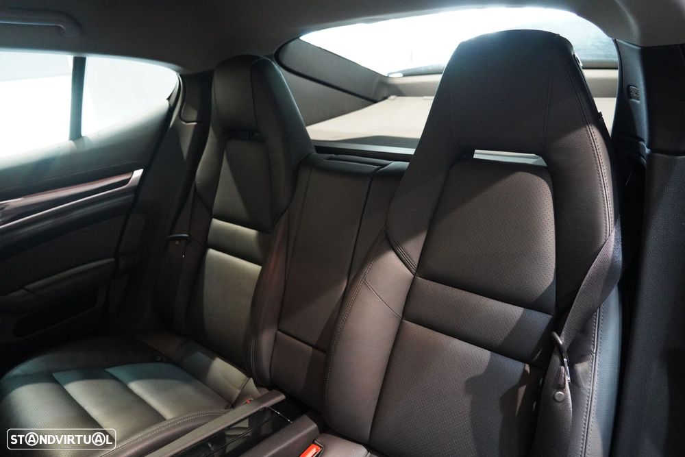 Porsche Panamera Edition - 22