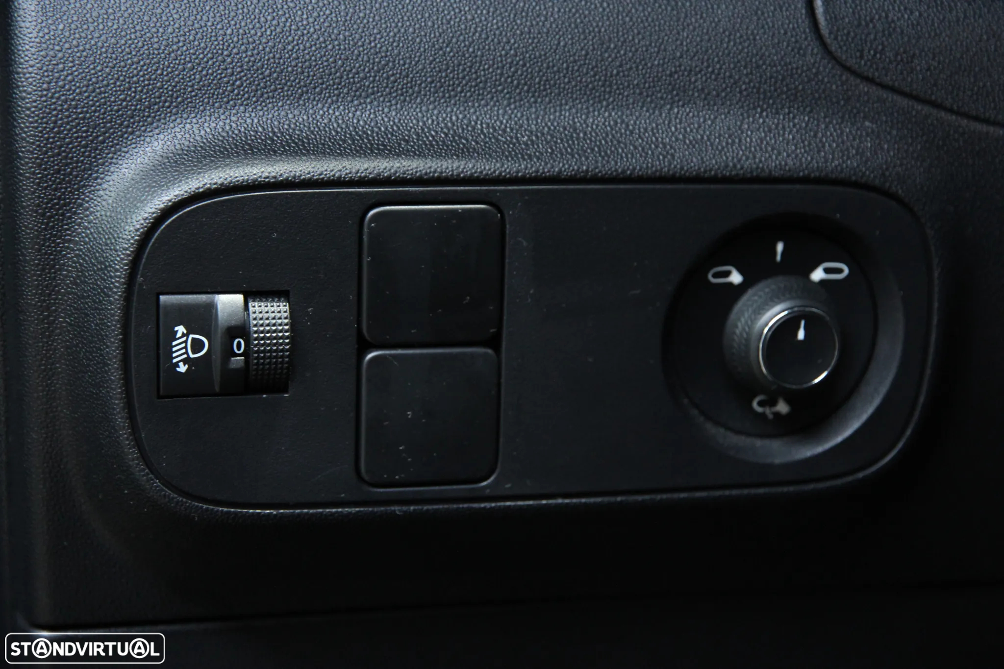 Citroën C3 1.2 PureTech C-Series - 13