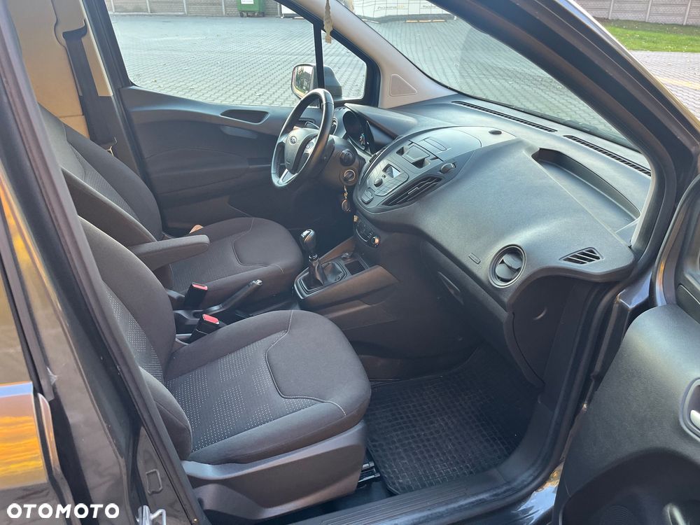 Ford Transit Courier - 7