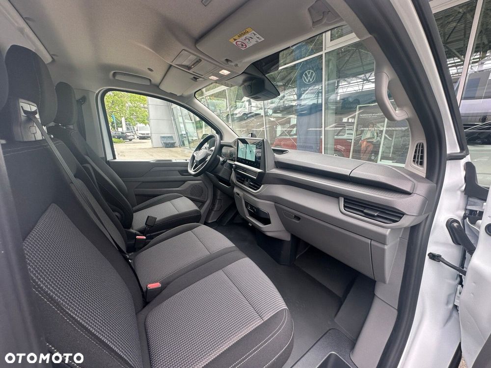 Volkswagen Transporter Transporter Furgon silnik: 2,0 l TDI 150 KM / skrzynia biegów: 8-biegowa automatyczna rozstaw osi: 3100 mm - 12