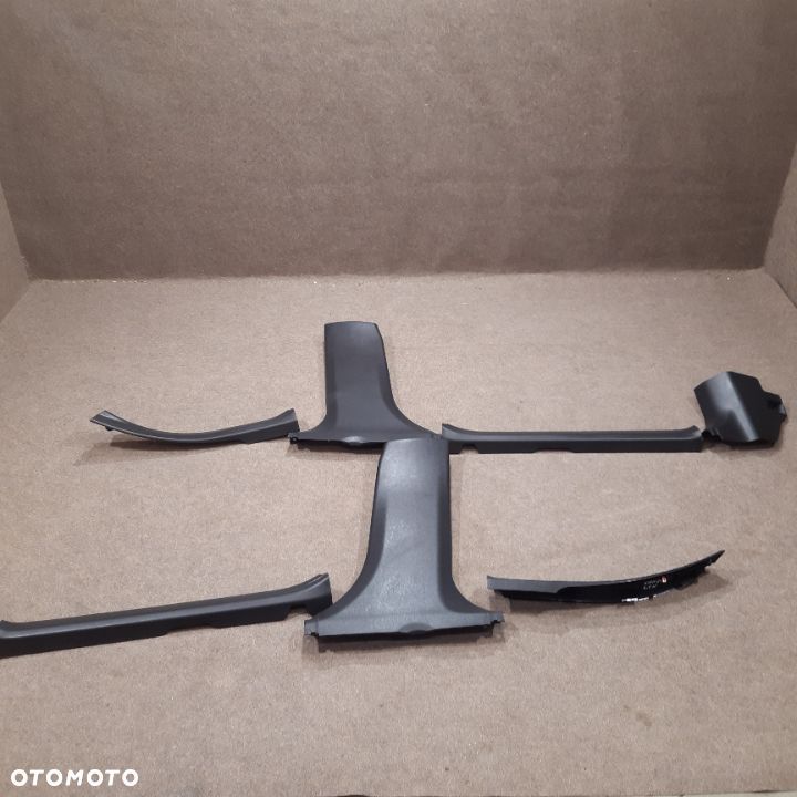 Osłona Maskownica Słupka i Progów TOYOTA CAMRY gen IX Lift - 1