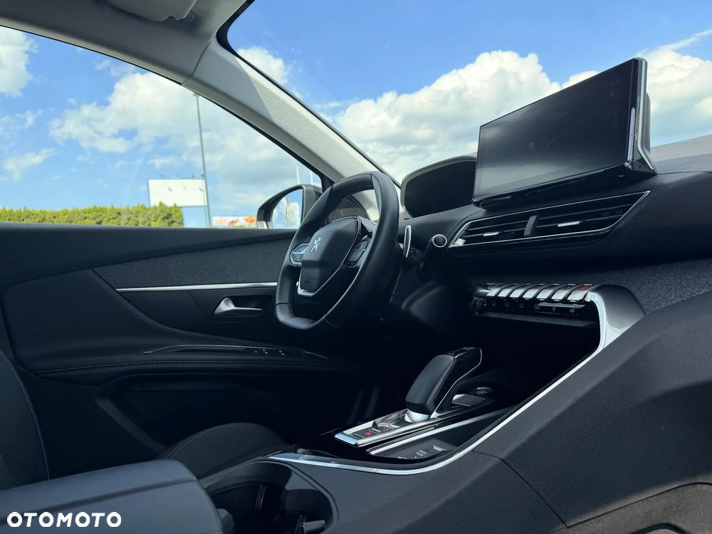 Peugeot 3008 1.6 PureTech Hybrid PHEV Allure Pack S&S EAT8 - 24