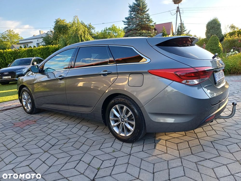 Hyundai i40 Kombi 1.7 CRDi Premium - 1