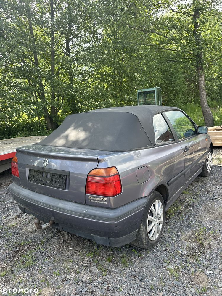 Volkswagen Golf - 5