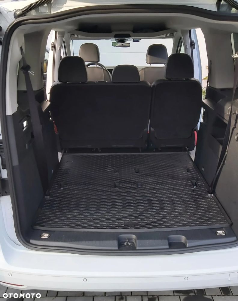 Ford Tourneo Connect Grand - 15