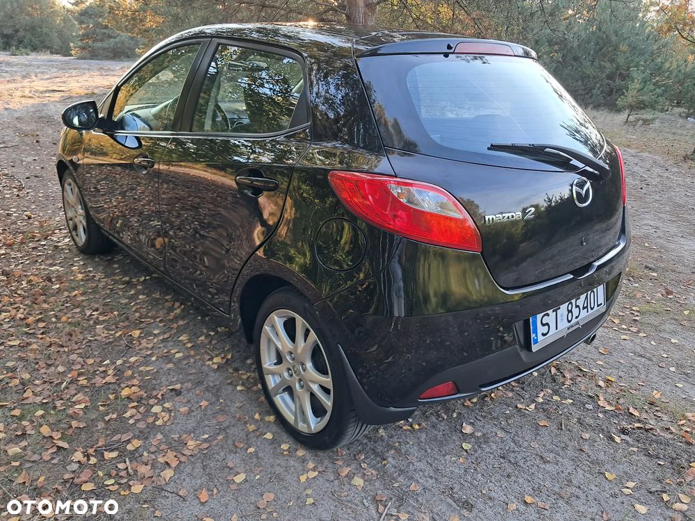 Mazda 2 - 6