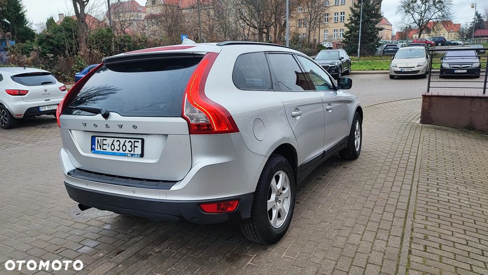 Volvo XC 60 D3 Kinetic - 4