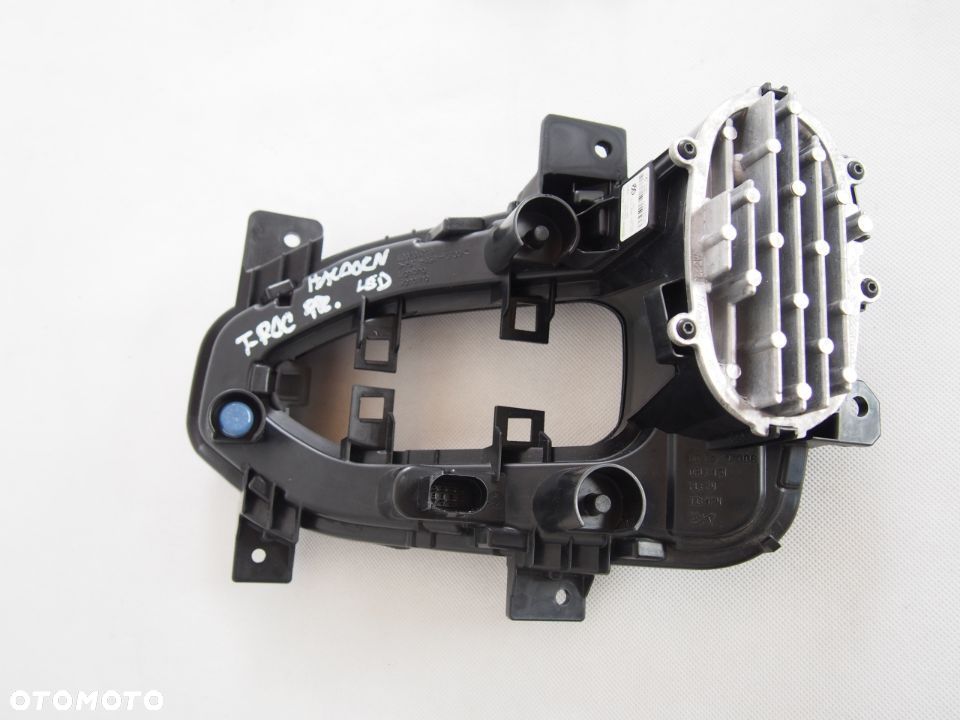 Volkswagen T-Roc Halogen prawy VW t roc - 2