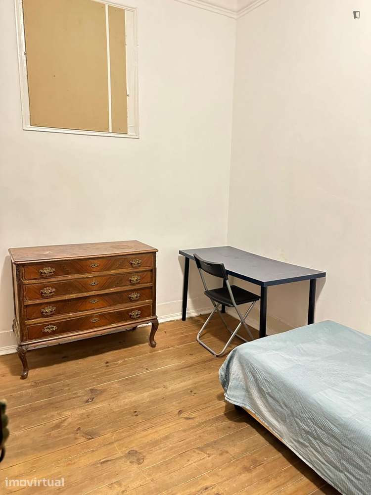 Quarto - localizado em Arroios Lisbon - Grande imagem: 3/8