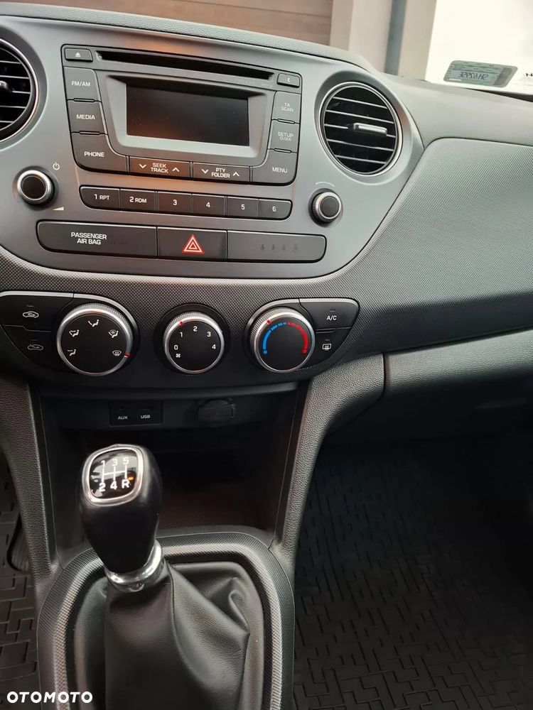 Hyundai i10 1.0 BlueDrive Black Line - 9