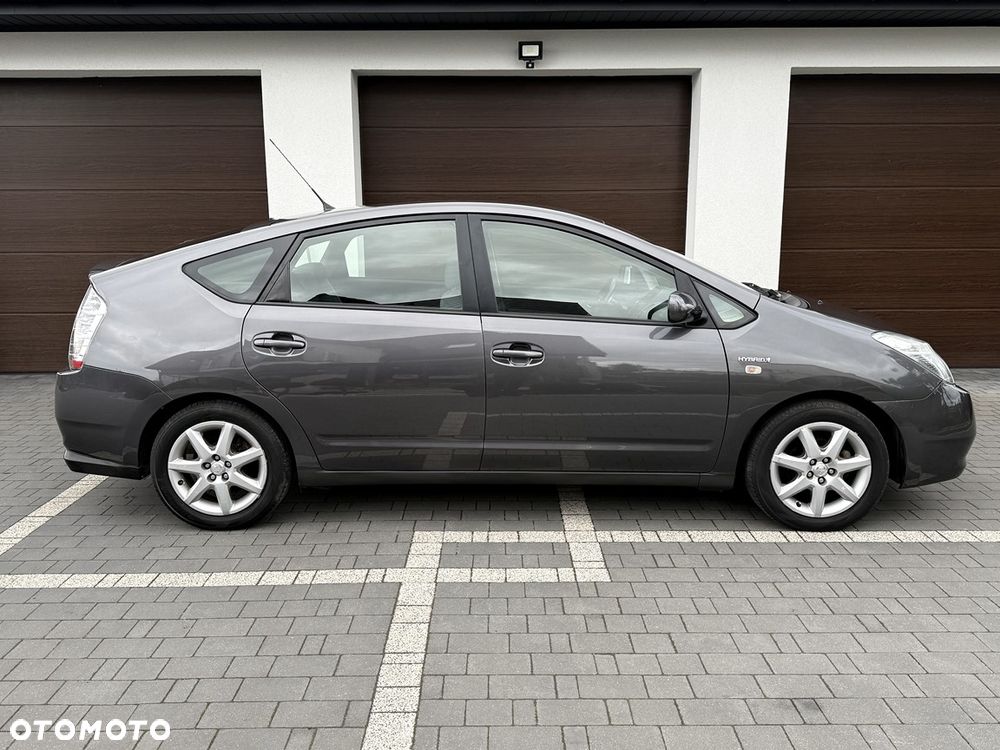 Toyota Prius 1.5 VVT-i Sol - 9