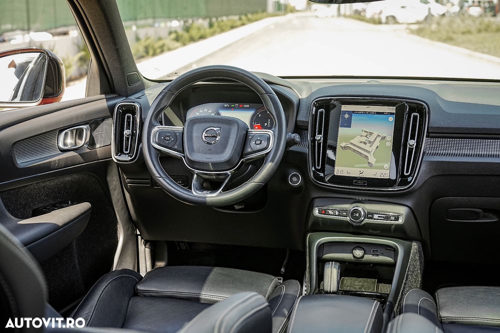 Volvo XC 40 - 35
