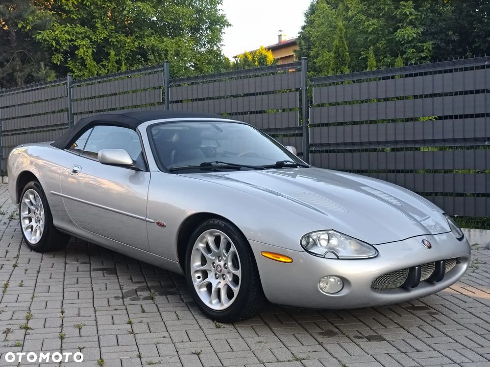 Jaguar XK8 - 5