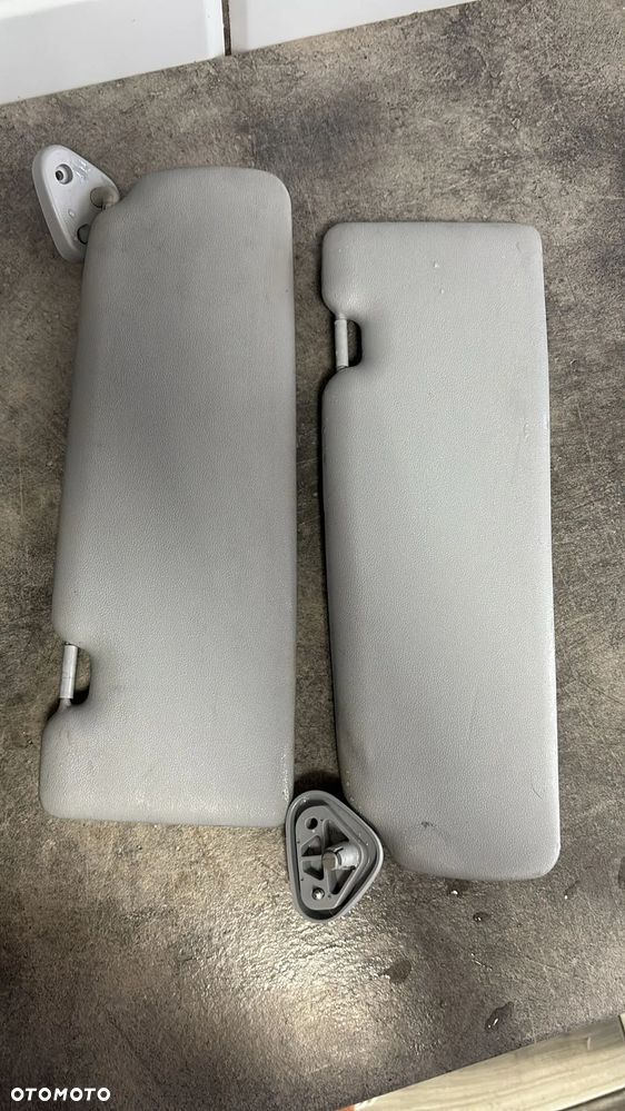 Słonecznik osłona przeciwsłoneczna lewa lub prawa  BMW I E81 E87    133/4   133/5