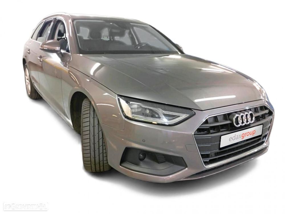 Audi A4 Avant 30 TDI S tronic - 1