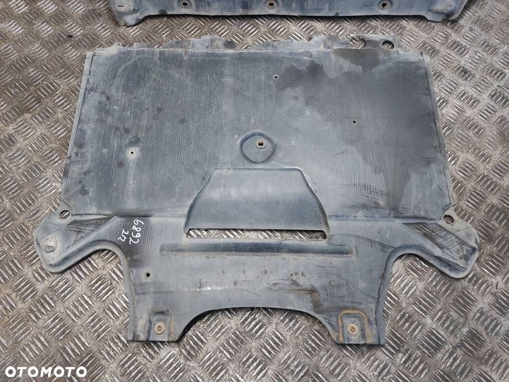 OSŁONA SILNIKA DOLNA AUDI A4 B8 8K1863822H 8K0863821AF - 2