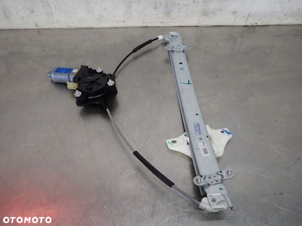 PODNOŚNIK SZYB PRAWY PRZÓD HYUNDAI I10 II   82402-B4110 - 3