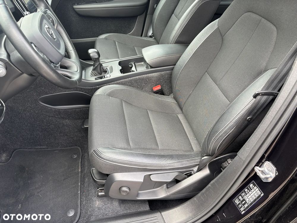 Volvo XC 40 D3 Momentum Pro - 12