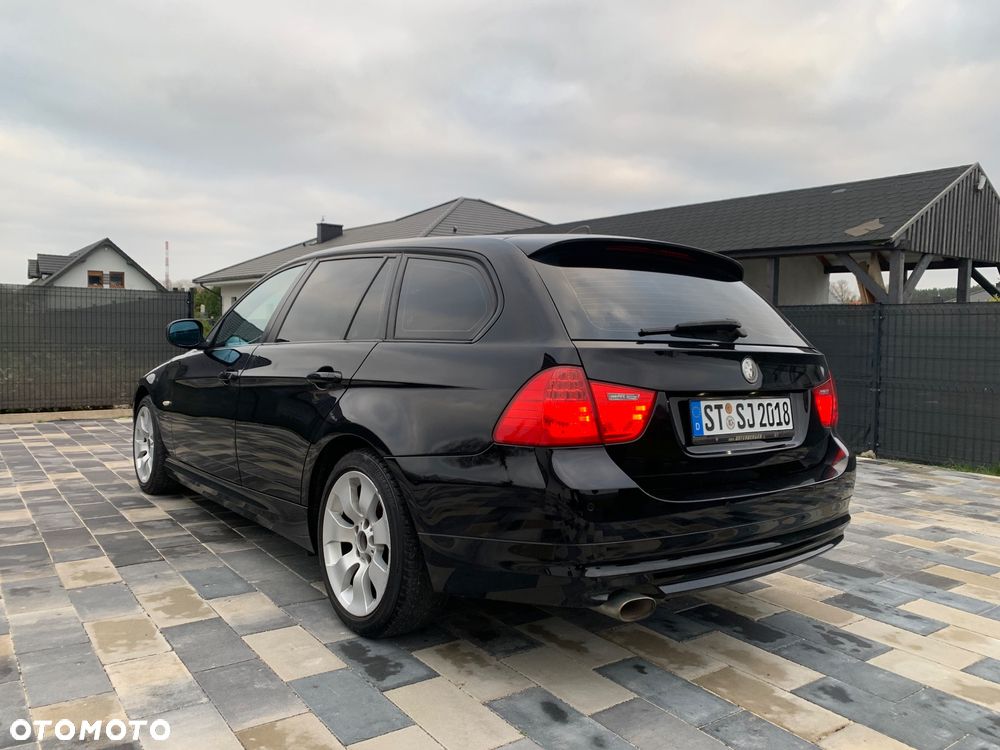 BMW Seria 3 320d xDrive - 9