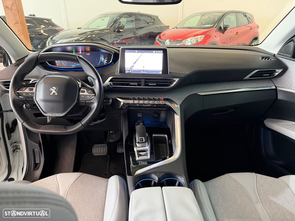Peugeot 3008 1.6 BlueHDi Allure EAT6 J18 - 11