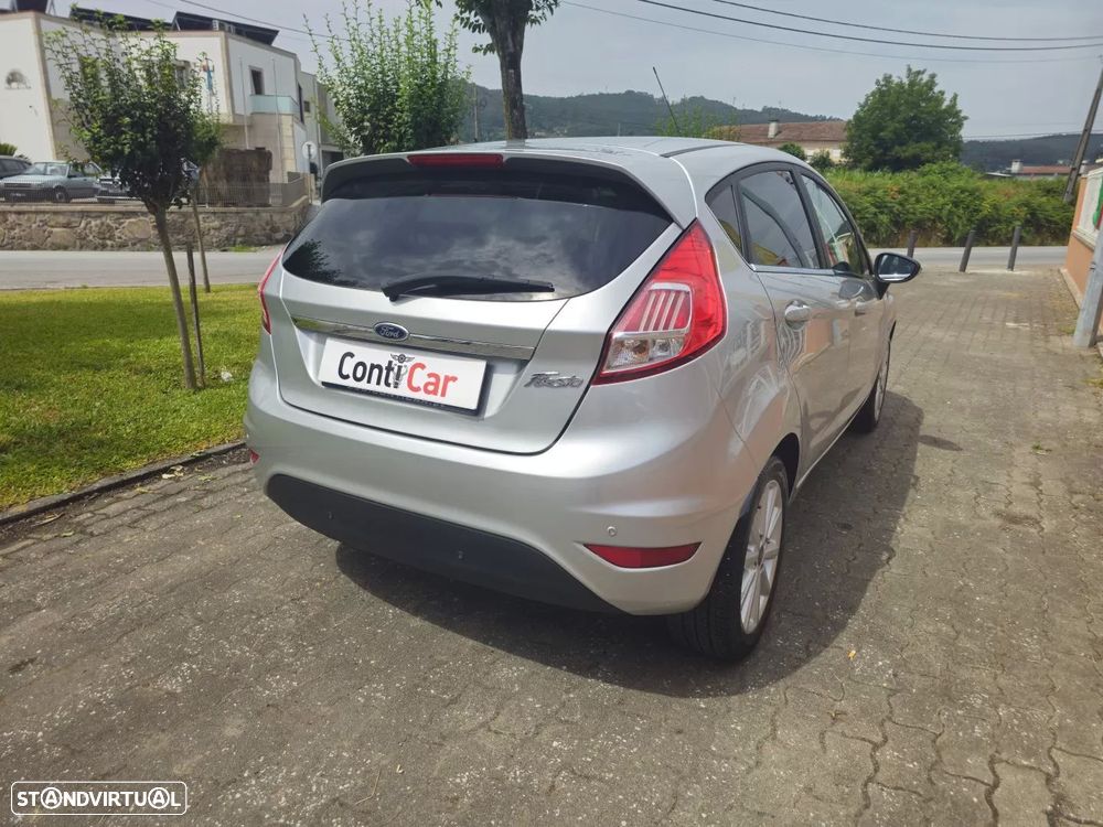 Ford Fiesta 1.5 TDCi Titanium - 4