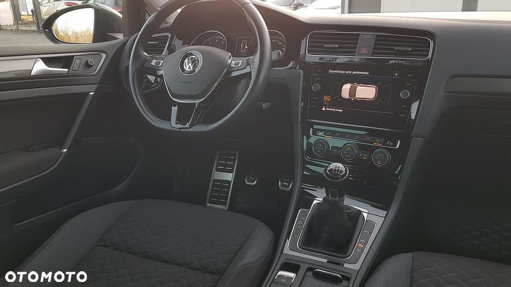 Volkswagen Golf 1.0 TSI Join - 16