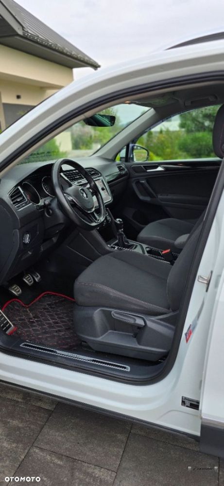 Volkswagen Tiguan - 9