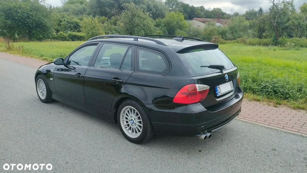 BMW Seria 3 318d - 13