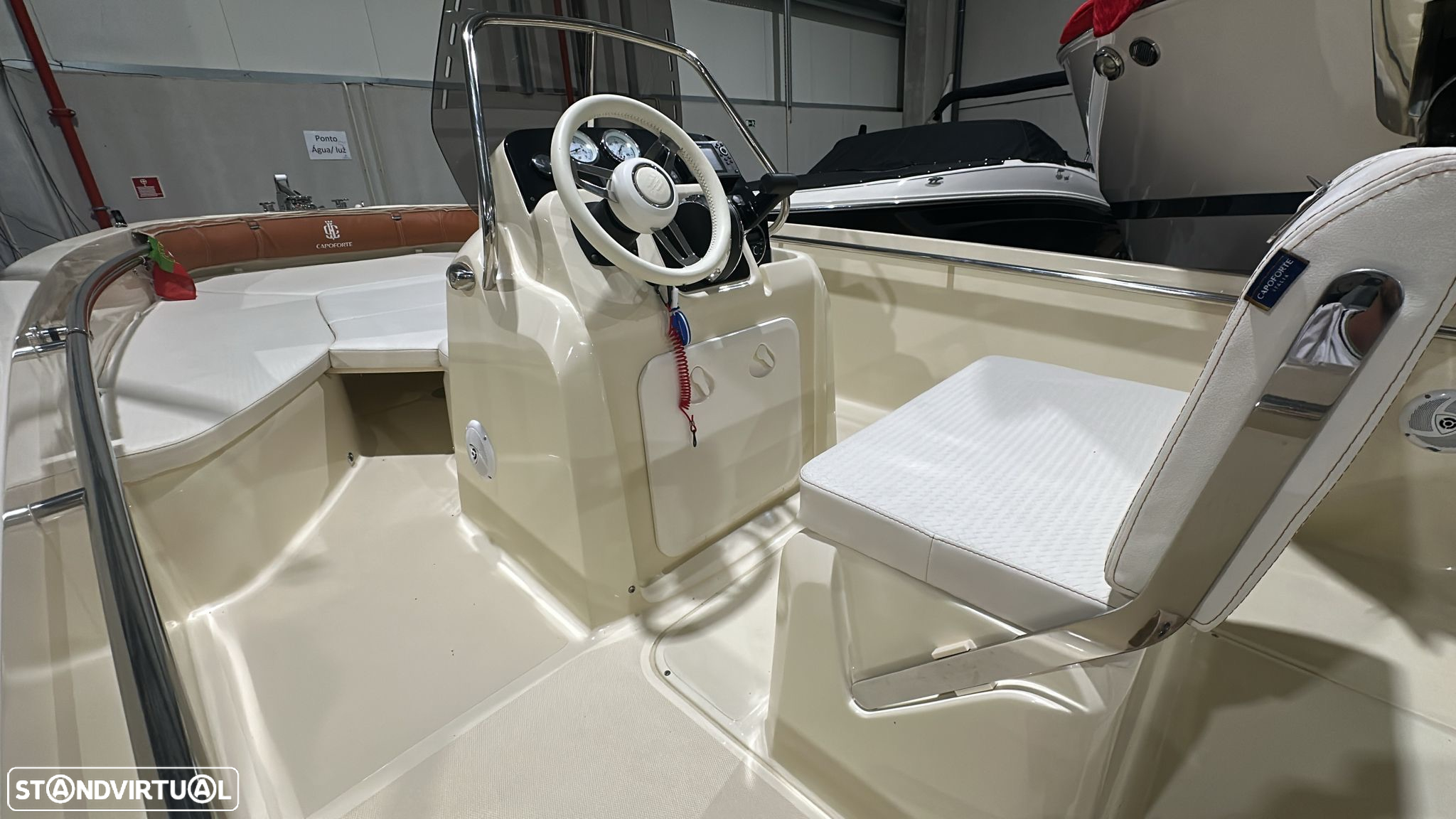 Invictus Yachts FX 190 - 8