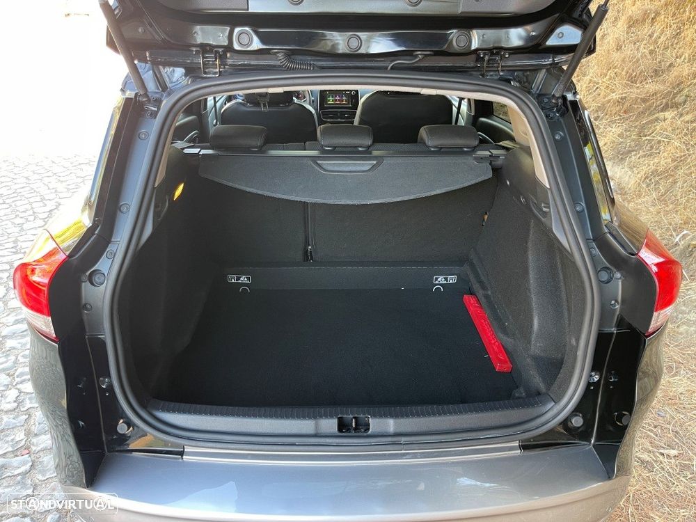 Renault Clio Sport Tourer 0.9 TCe GT Line - 46