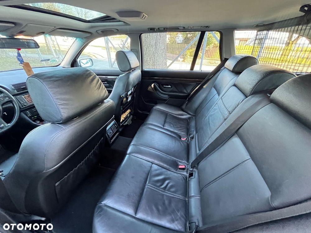 BMW Seria 5 - 22