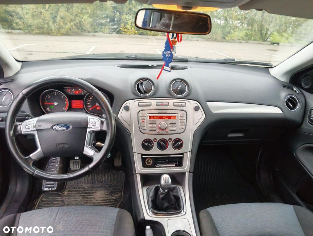 Ford Inny - 5