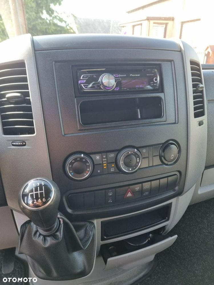 Volkswagen Crafter - 11