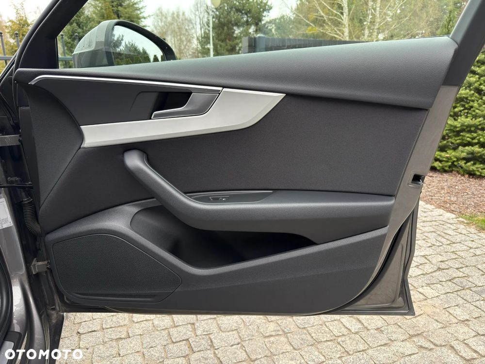 Audi A4 Avant 35 TFSI mHEV S tronic - 31