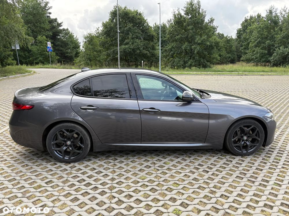 Alfa Romeo Giulia 2.2 AT8 Super - 5